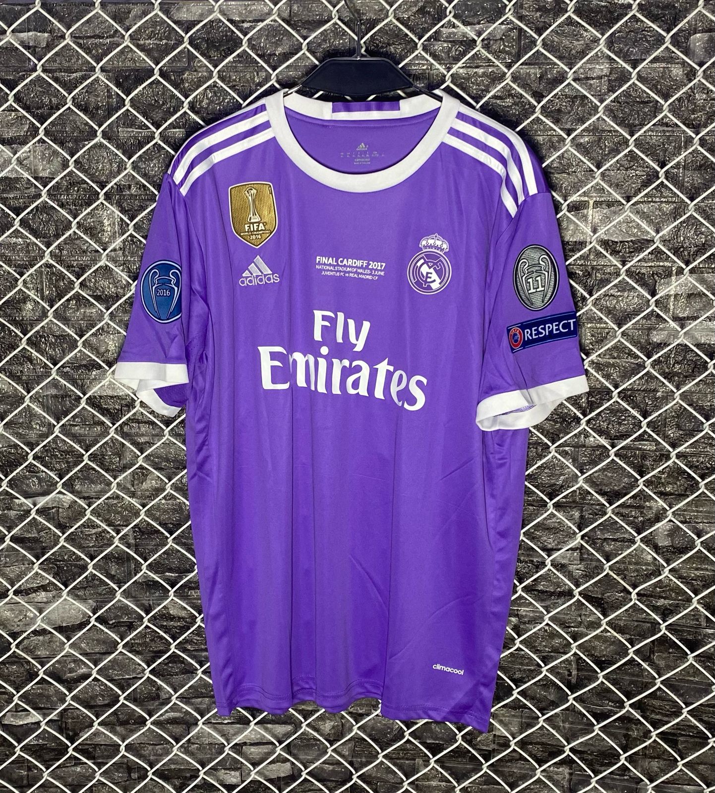 Real Madrid 16/17 away jersey