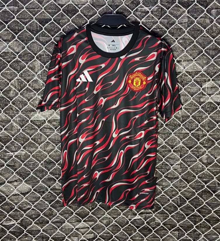 Manchester United 25/26 pre match jersey