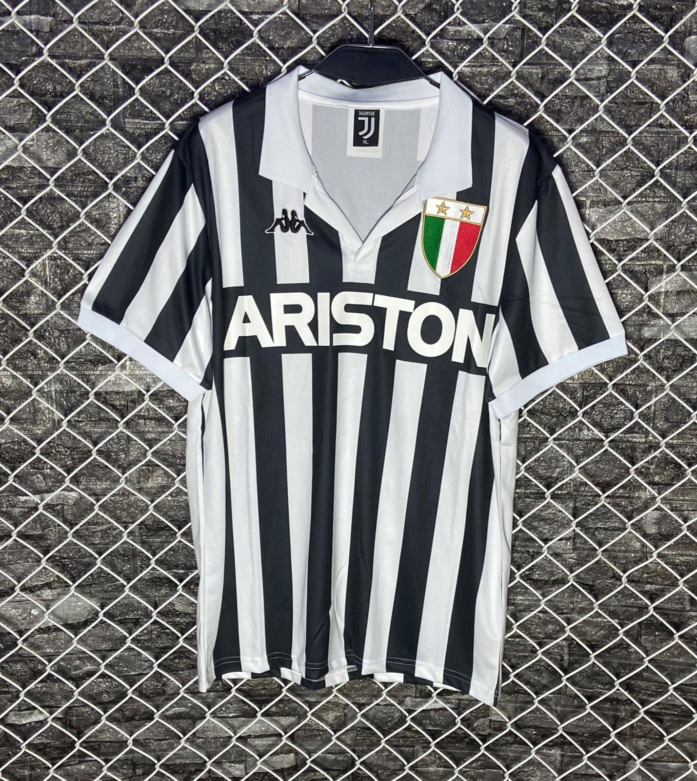 Juventus 84/85 home jersey