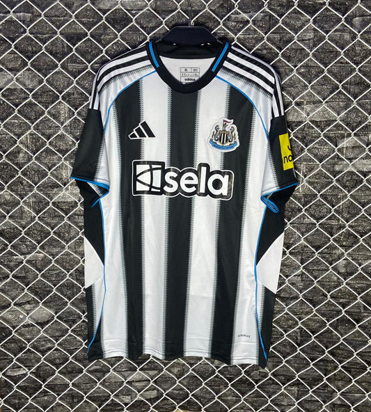 Newcastle 25/26 home jersey